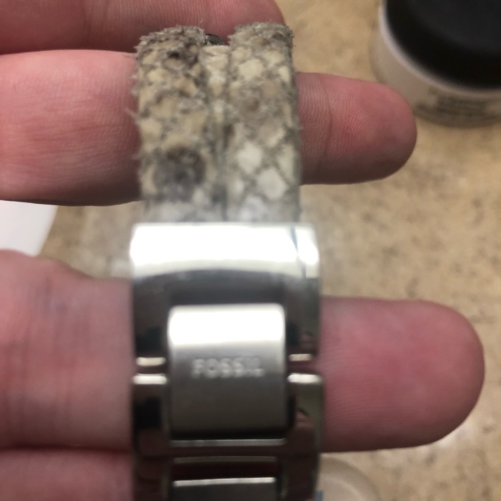 Watch - Picture 4 of 6